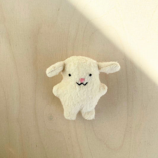 mini Ola - das kleine Schaf