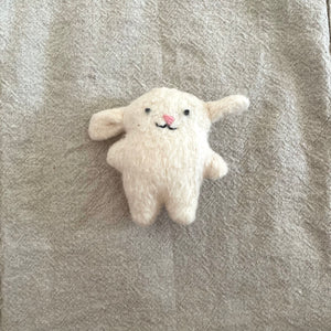 mini Ola - das kleine Schaf
