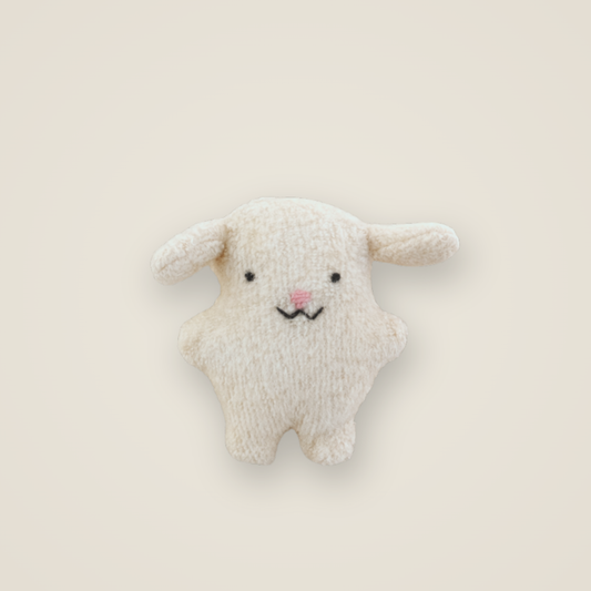 mini Ola - das kleine Schaf